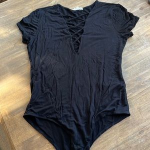 Vestique medium black bodysuit low v neck with cross cross design